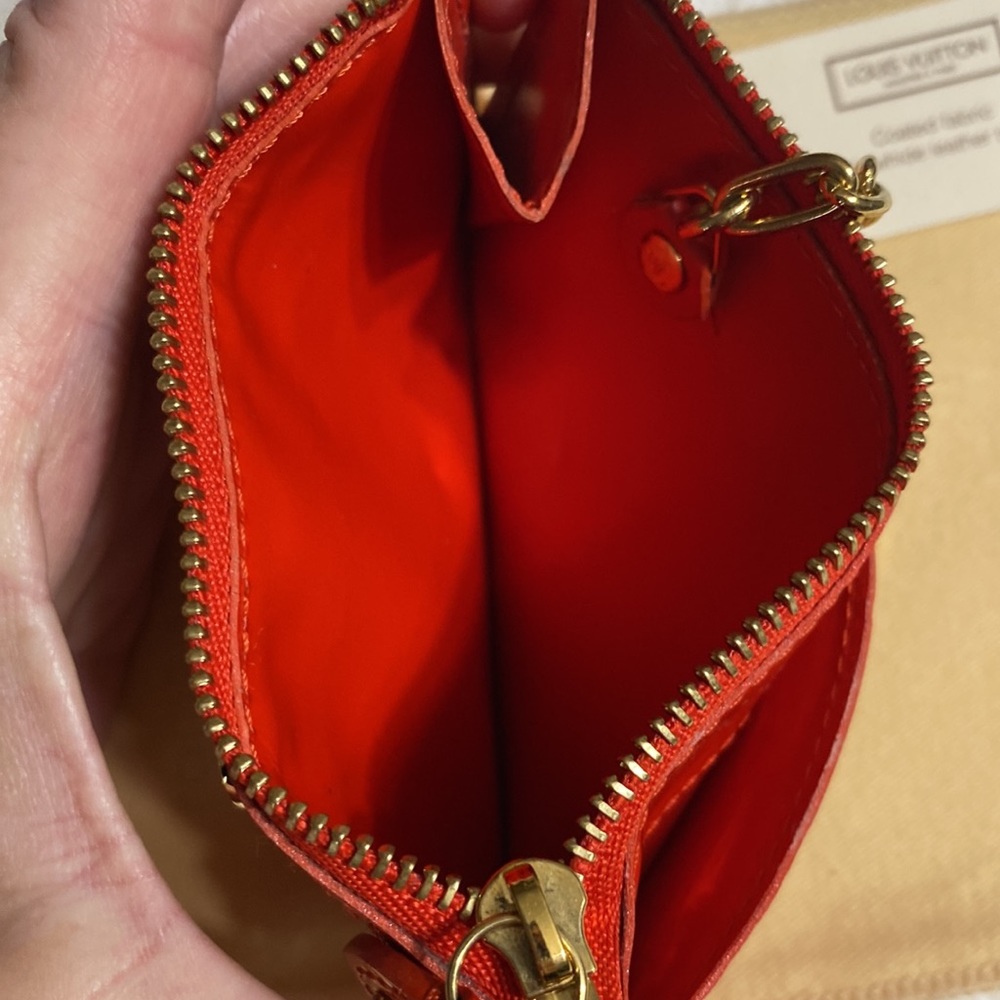 Authentic Louis Vuitton, Vernis key pouch with dustbag - Picture 6 of 10